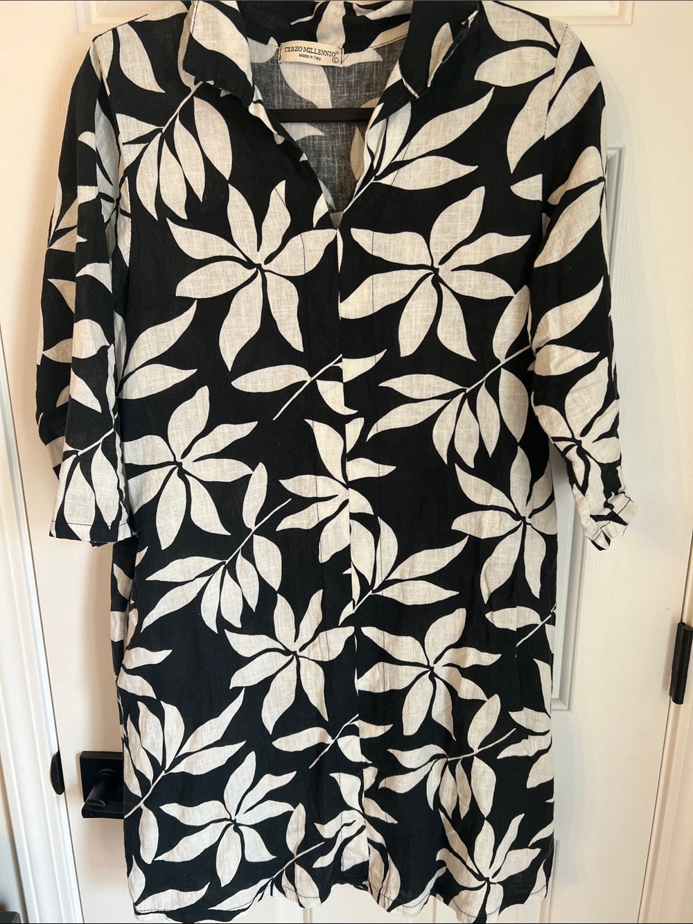 Terzo Made in Italy Black & White Floral Slip on Tunic Dress- Large